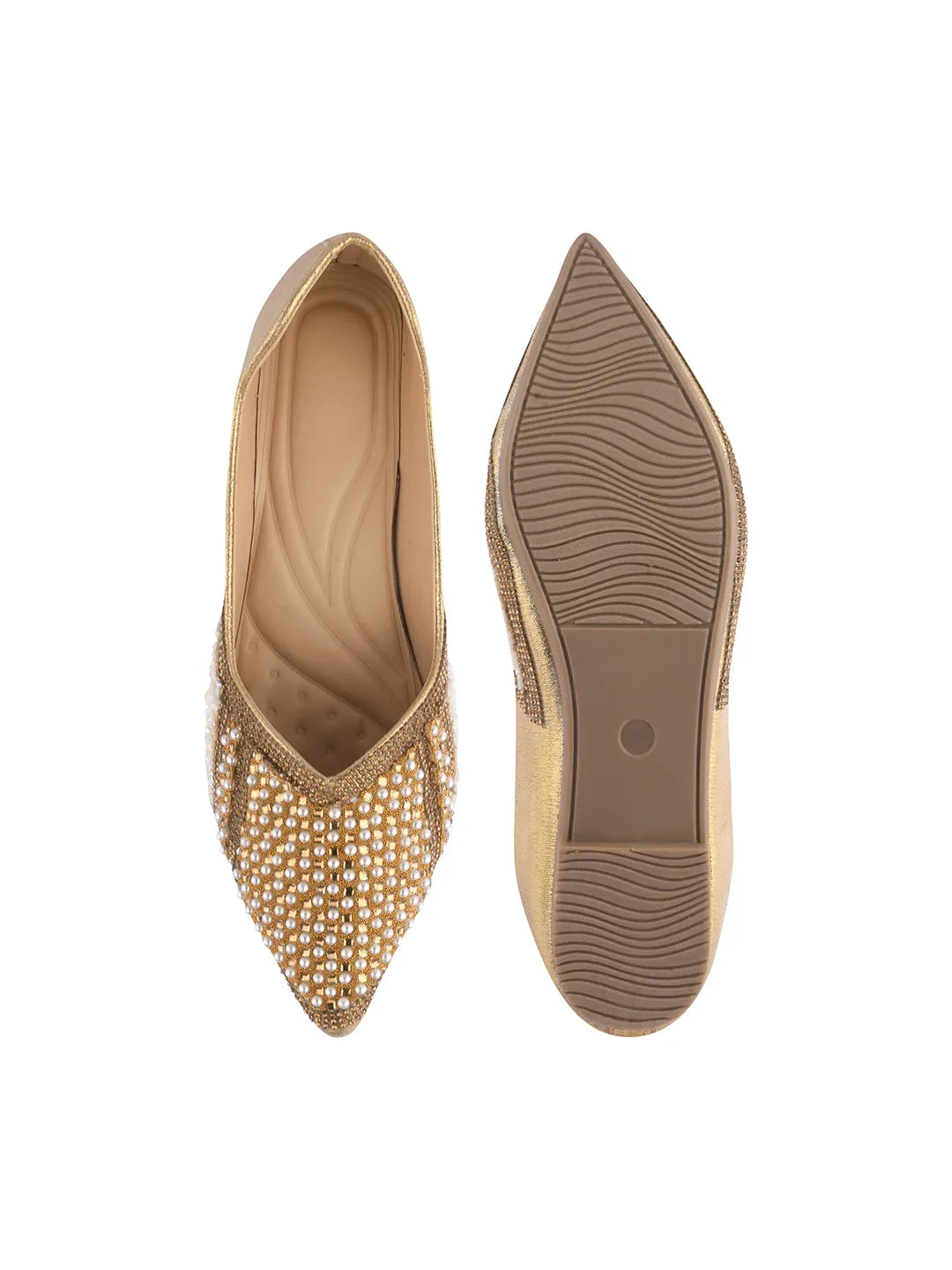 TRYME Ethnic Women's Stone Pearl Embellished Juttis