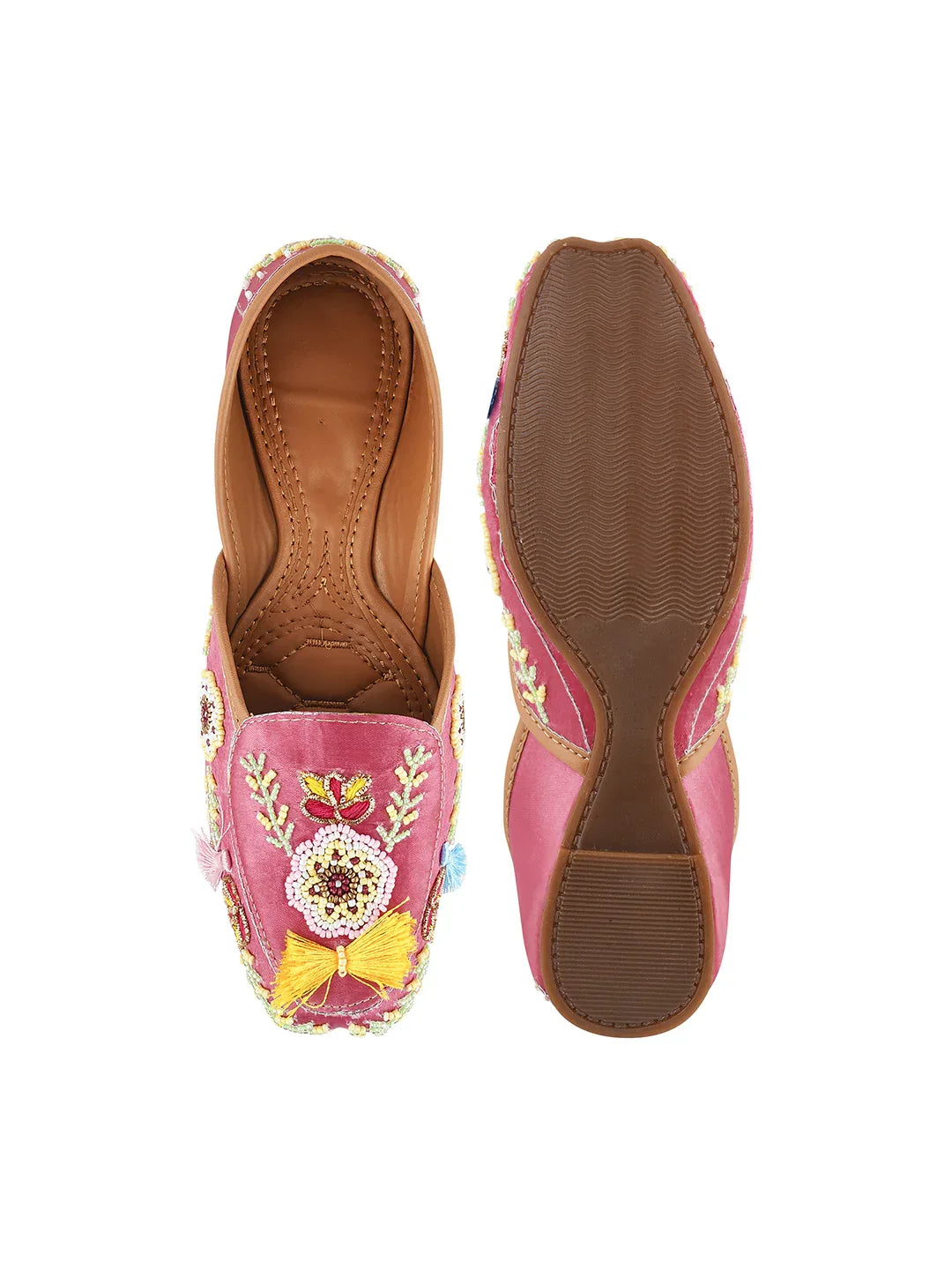 Floral Thread Embroidered Wedge Juttis