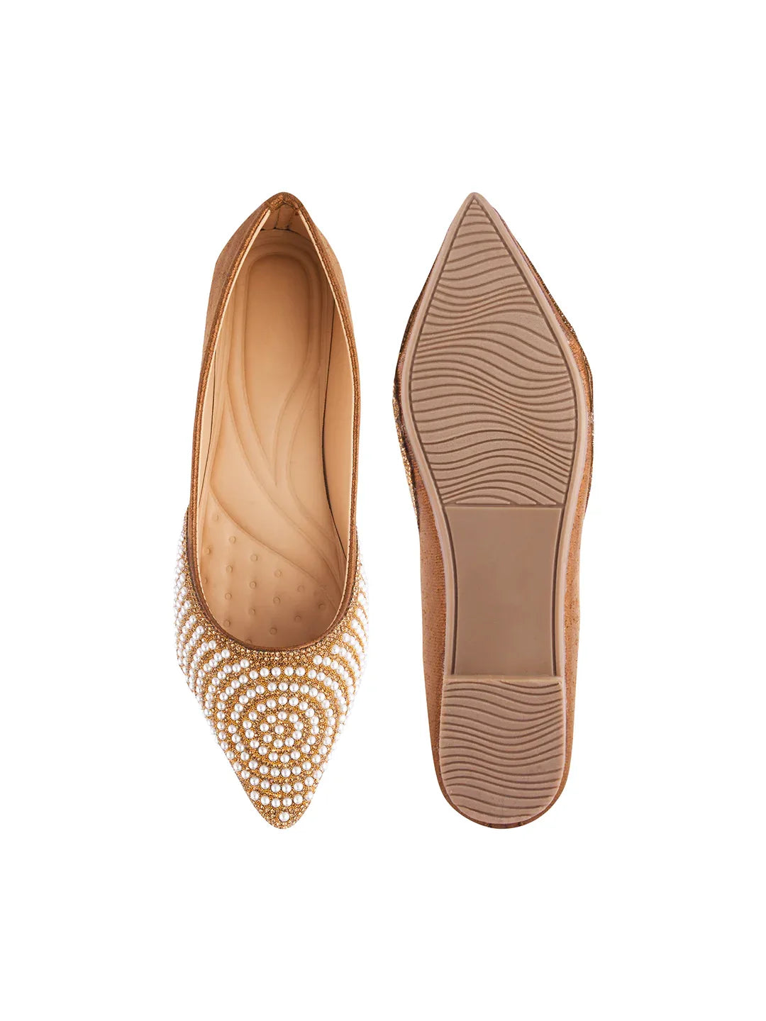 TRYME Round cut Pearl Stone Embellished Ethnic Juttis