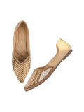TRYME Ethnic Women's Stone Pearl Embellished Juttis