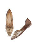 TRYME Ethnic Women's Stone Pearl Embellished Juttis