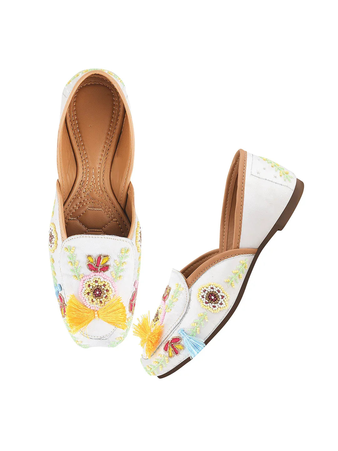 Floral Thread Embroidered Wedge Juttis