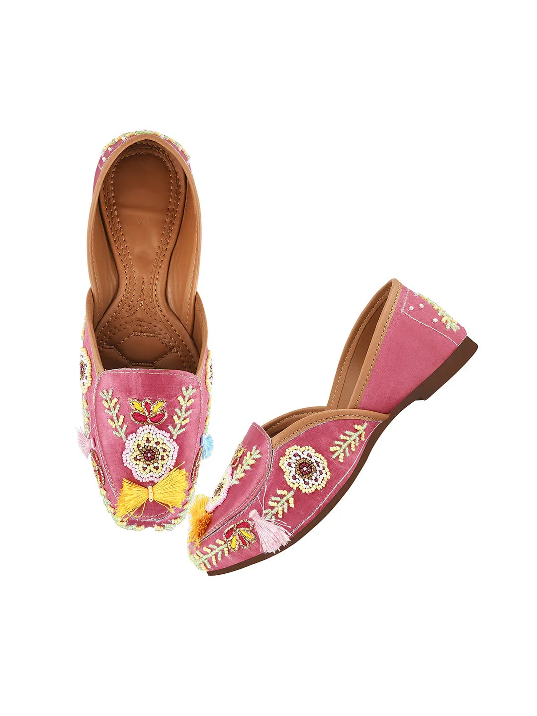 Floral Thread Embroidered Wedge Juttis