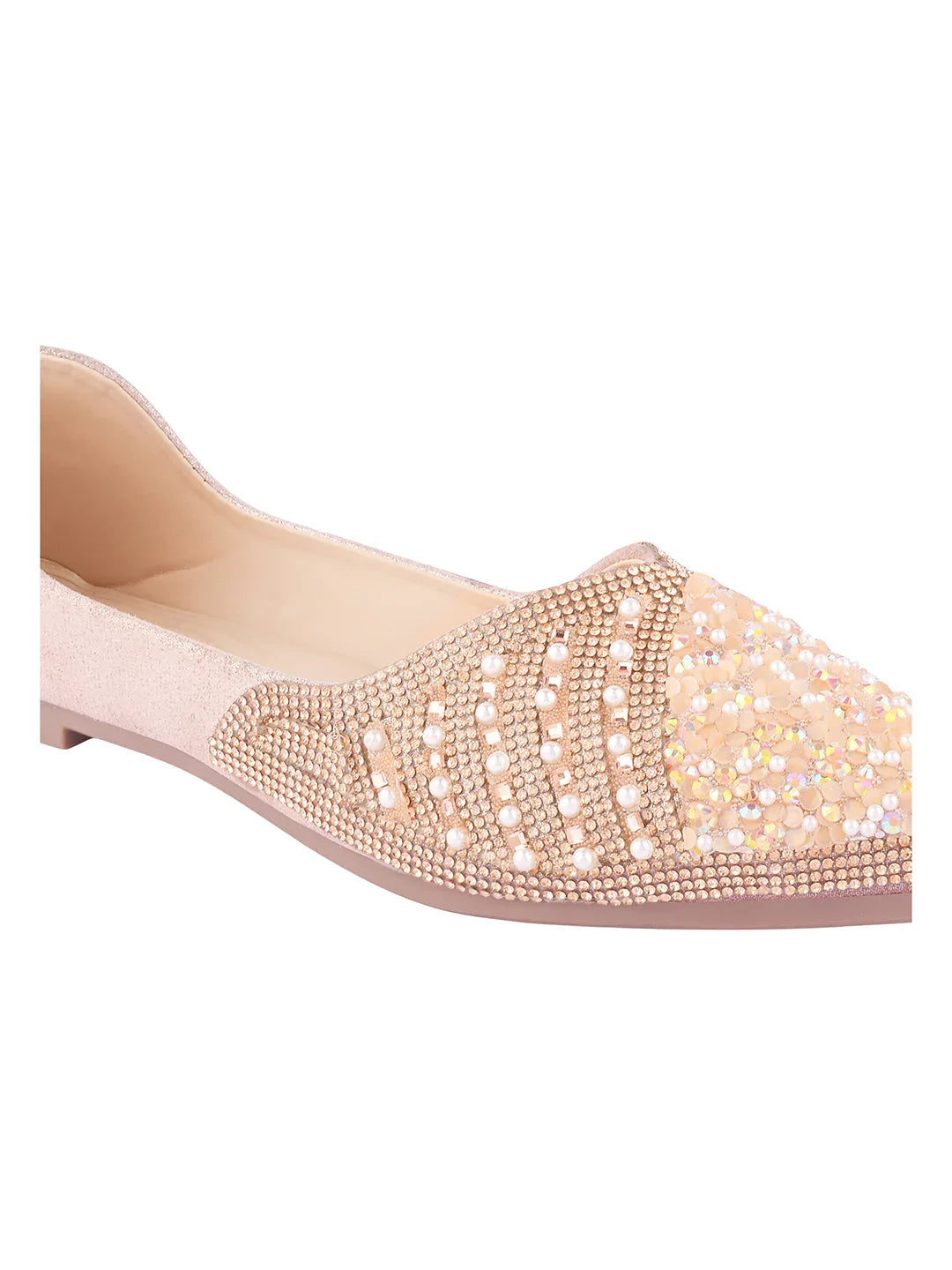 TRYME Floral Embellished Stone Beaded Women's Festive Juttis