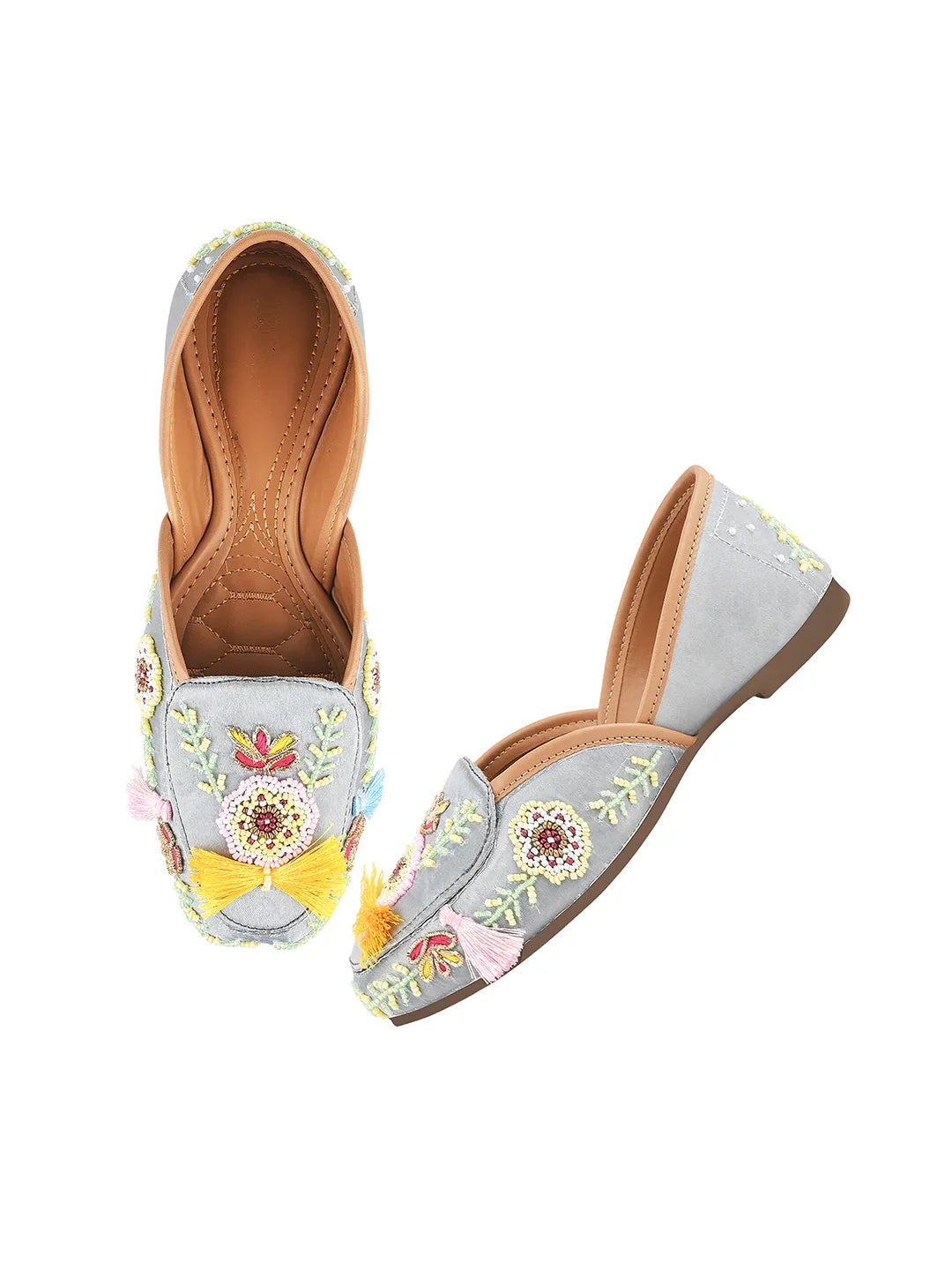 Floral Thread Embroidered Wedge Juttis