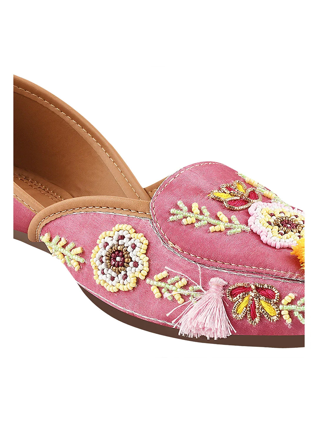 Floral Thread Embroidered Wedge Juttis