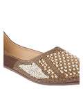 TRYME Ethnic Women's Stone Pearl Embellished Juttis