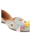 Floral Thread Embroidered Wedge Juttis
