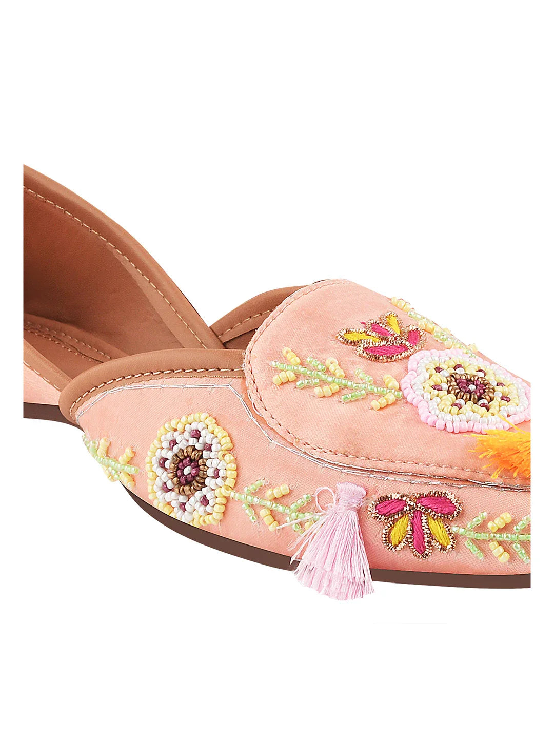 Floral Thread Embroidered Wedge Juttis