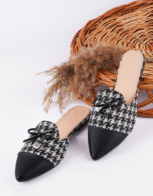 Houndstooth Pointed Toe Slip-On Mule Flats