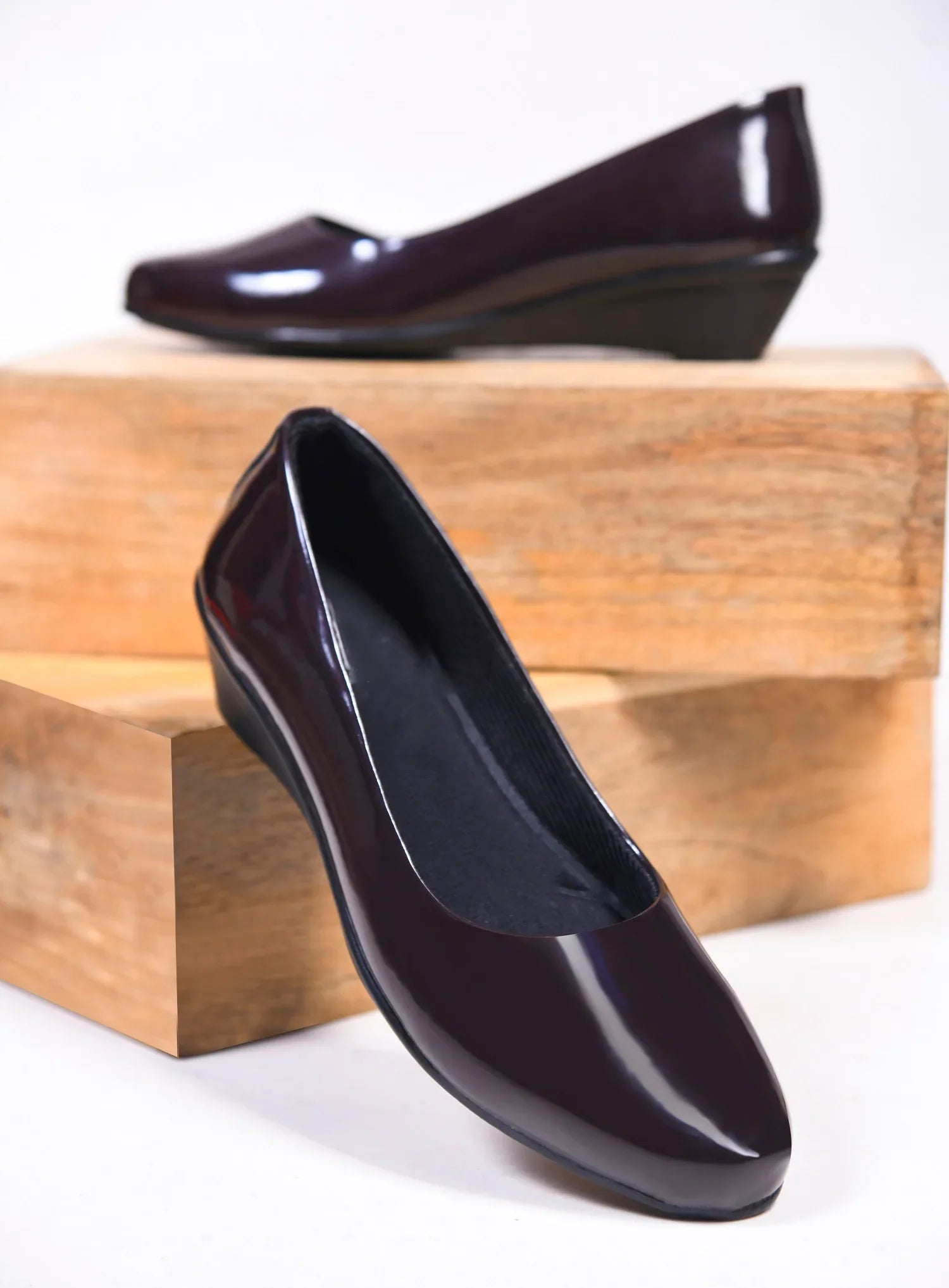 Minimal Chic Wedge Pumps for Women