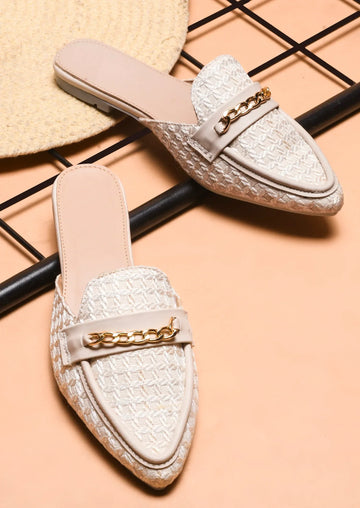 Classic Textured Mule with Gold Chain