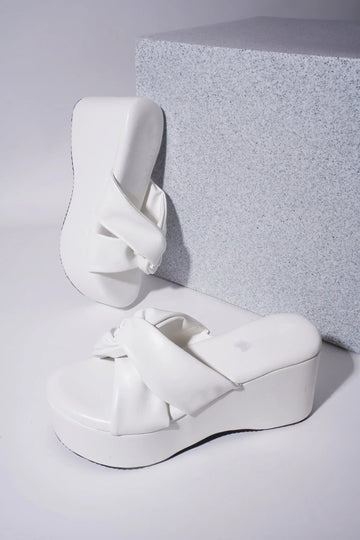 Urban Knot Wedge Sliders