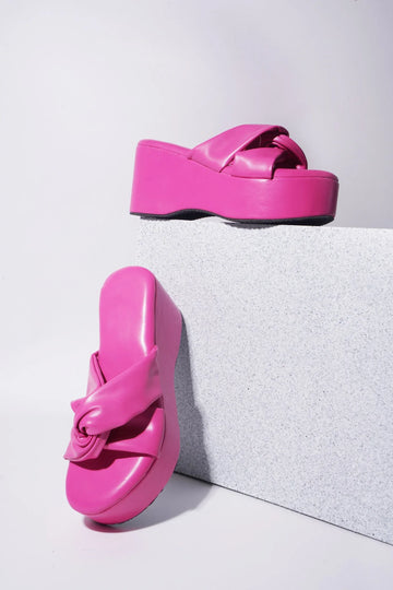 Urban Knot Wedge Sliders