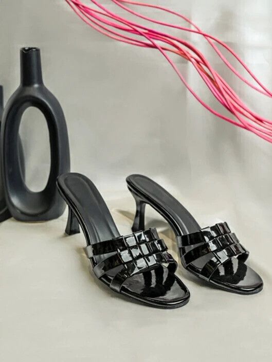 Urban Knot Ankle-Tie Sandals