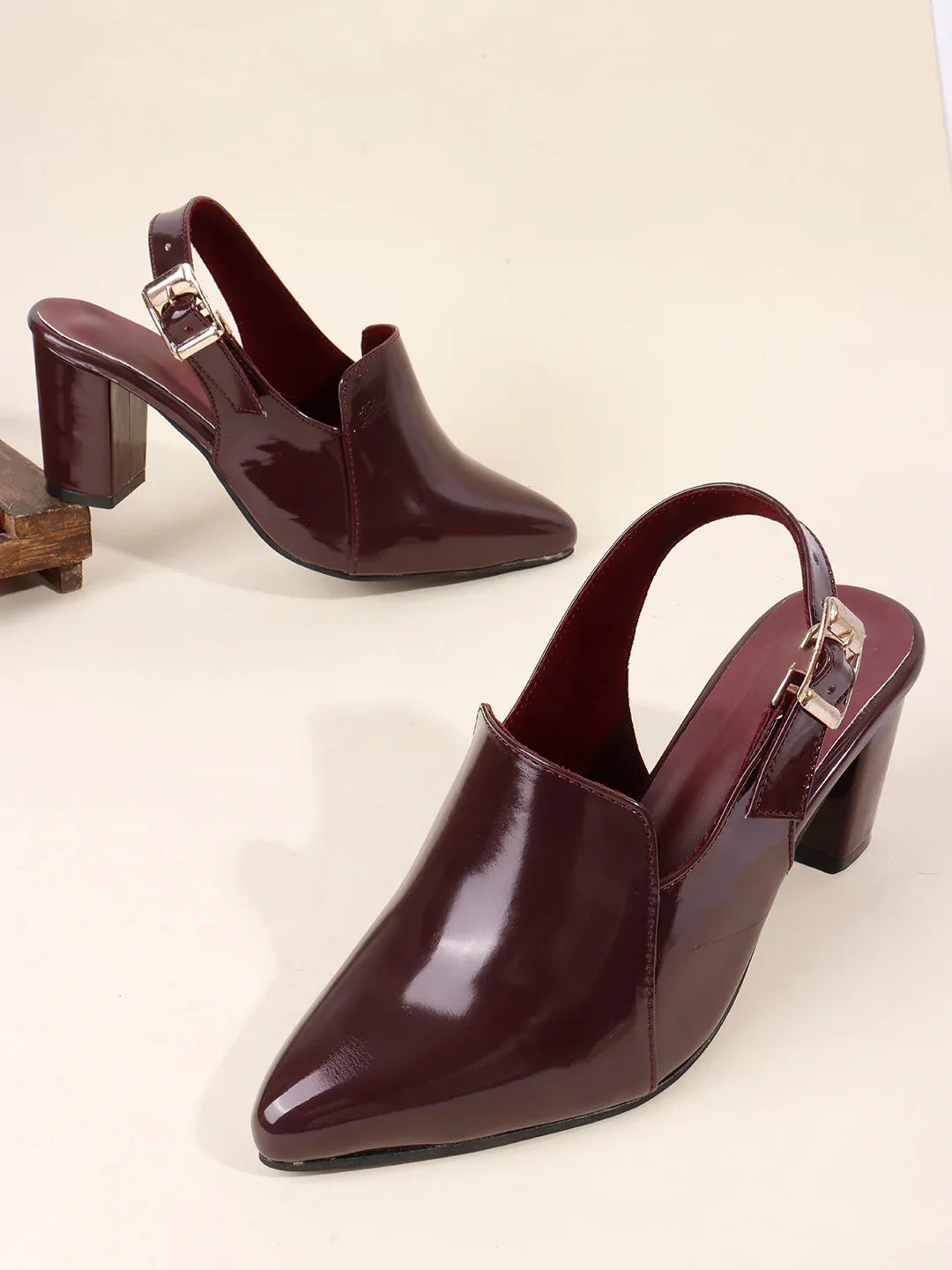 Elegant Gloss Finish Mid Heel Shoes