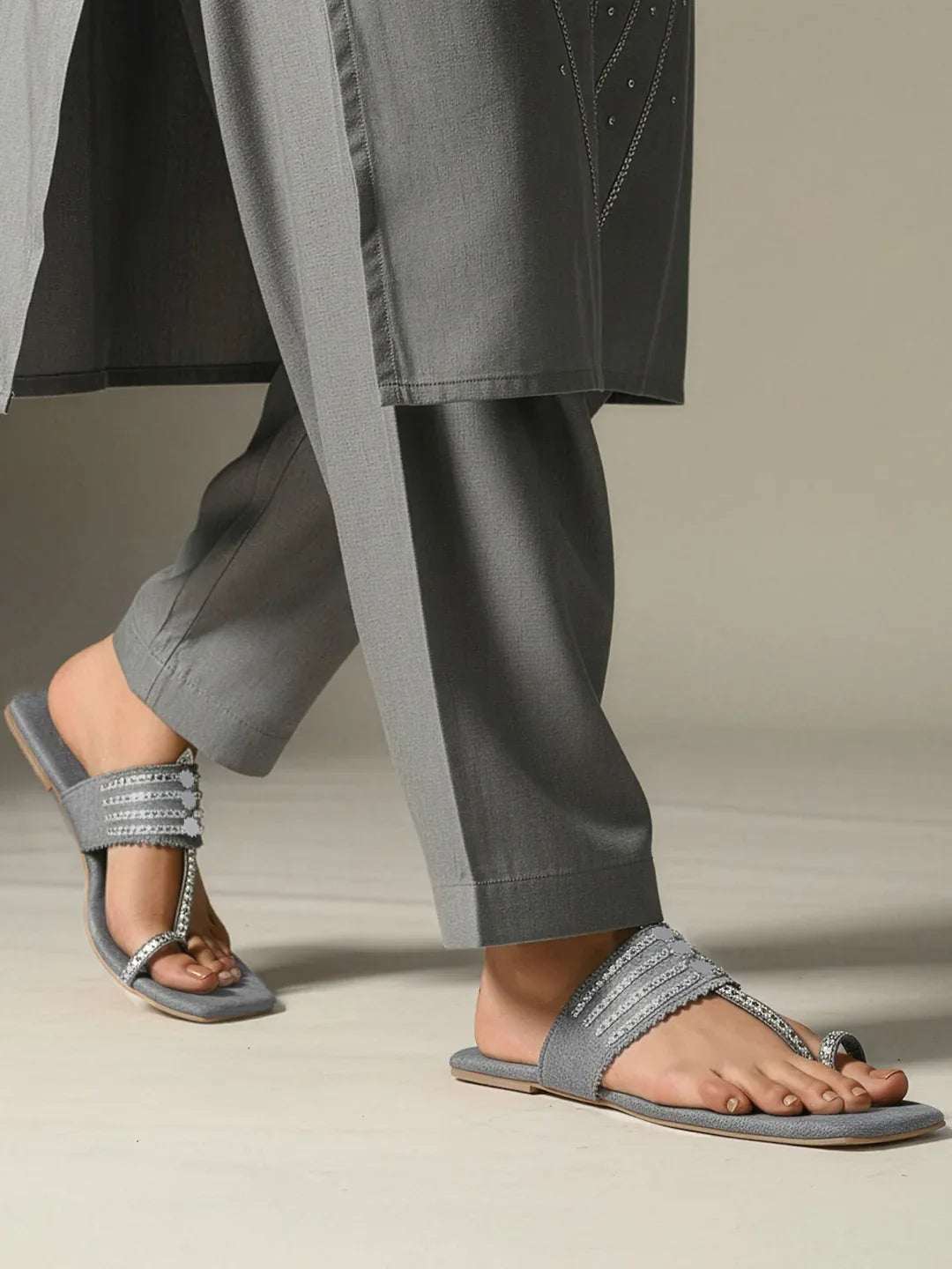 Ethnic Chain Detail Flats