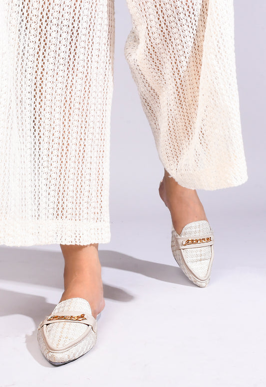 Classic Textured Mule with Gold Chain