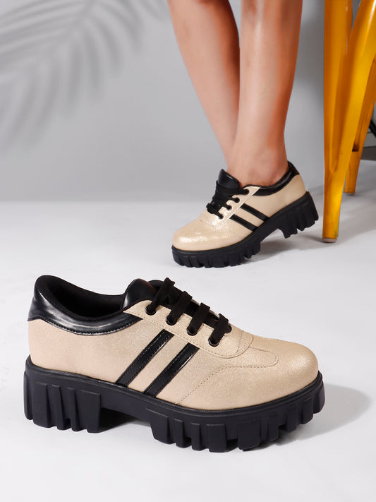 Street Rover Lace-Up Shoes