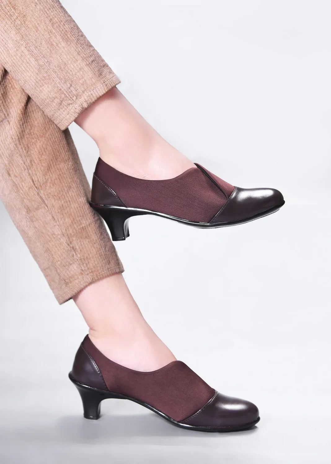 Classic Two-Tone Formal Pumps