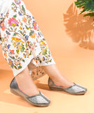 TRYME Festive Square Toe Embellished Stone Women's Juttis