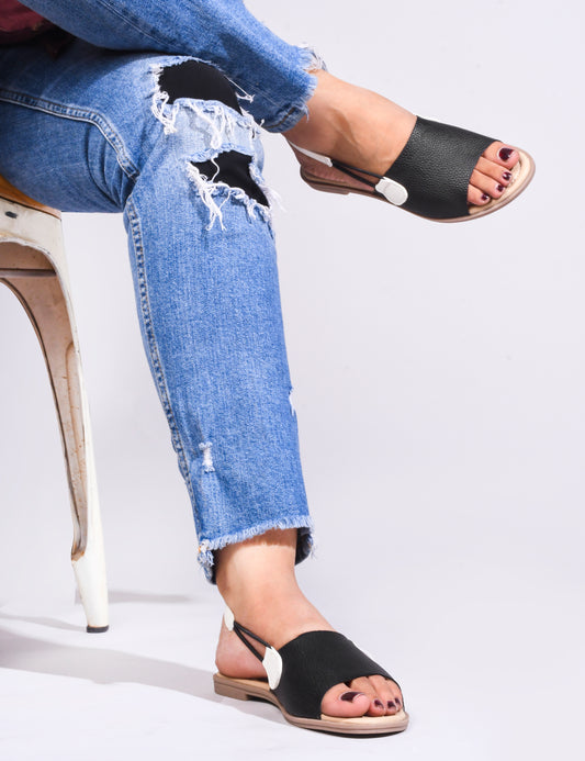 Chic Dual-Tone Comfort Flat Sandals