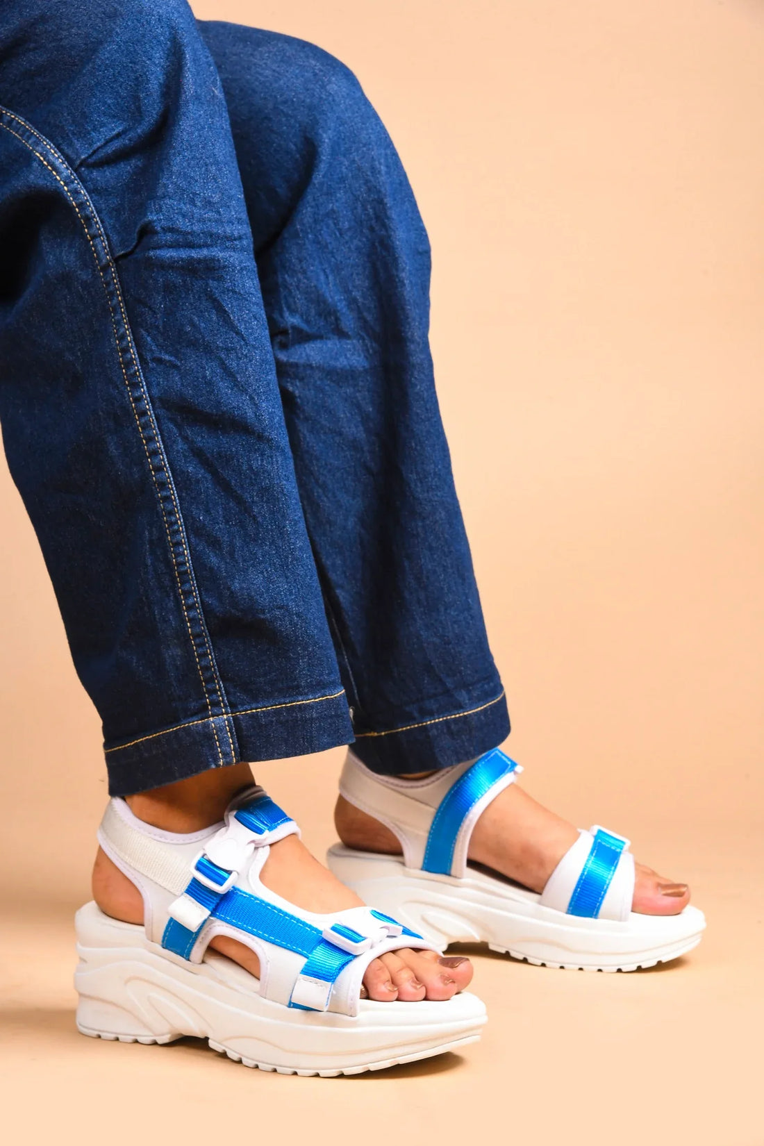 Trendy Sports Style Platform Sandals