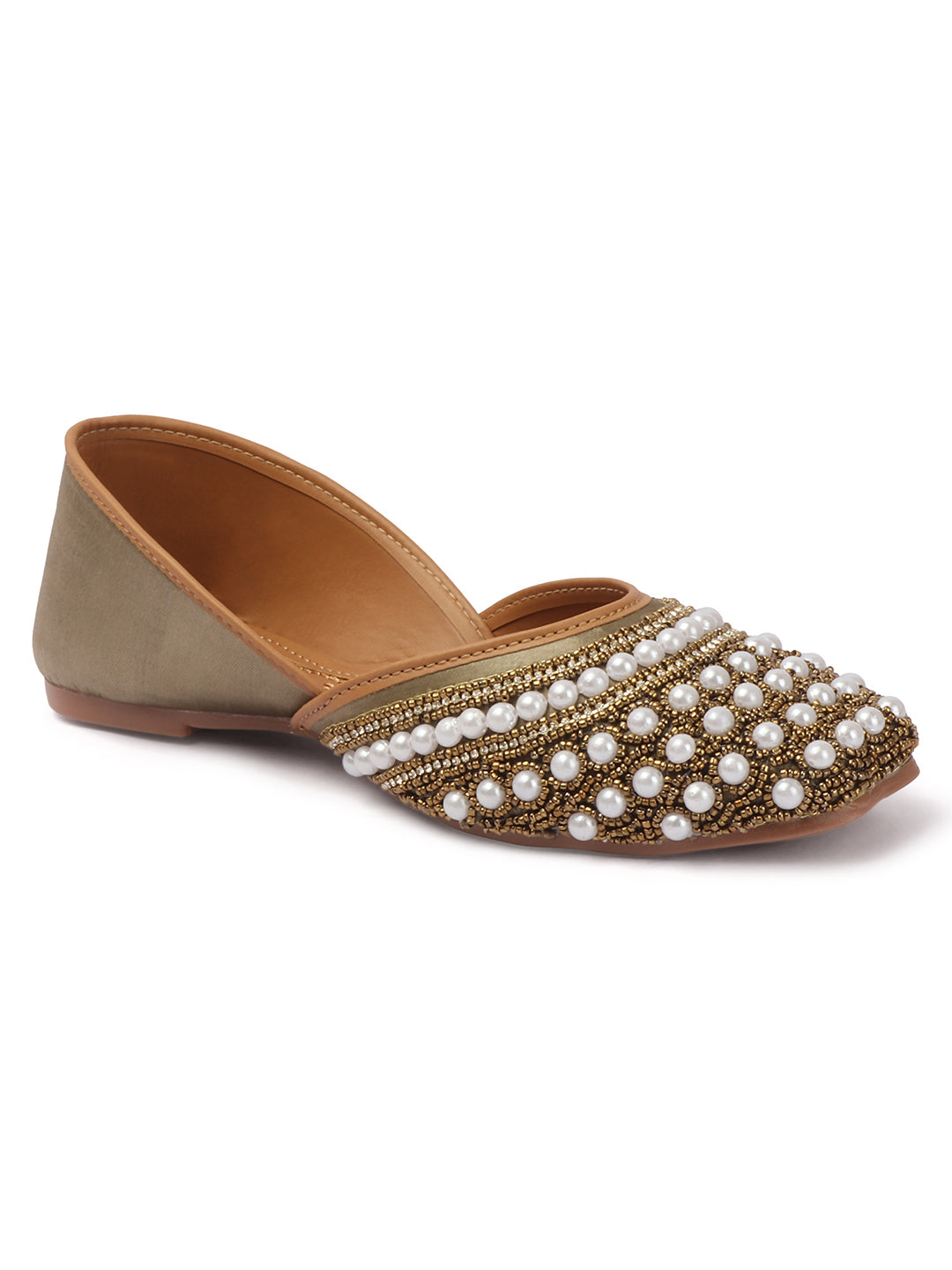 Pearl Embellished Ethnic Mojris bellies