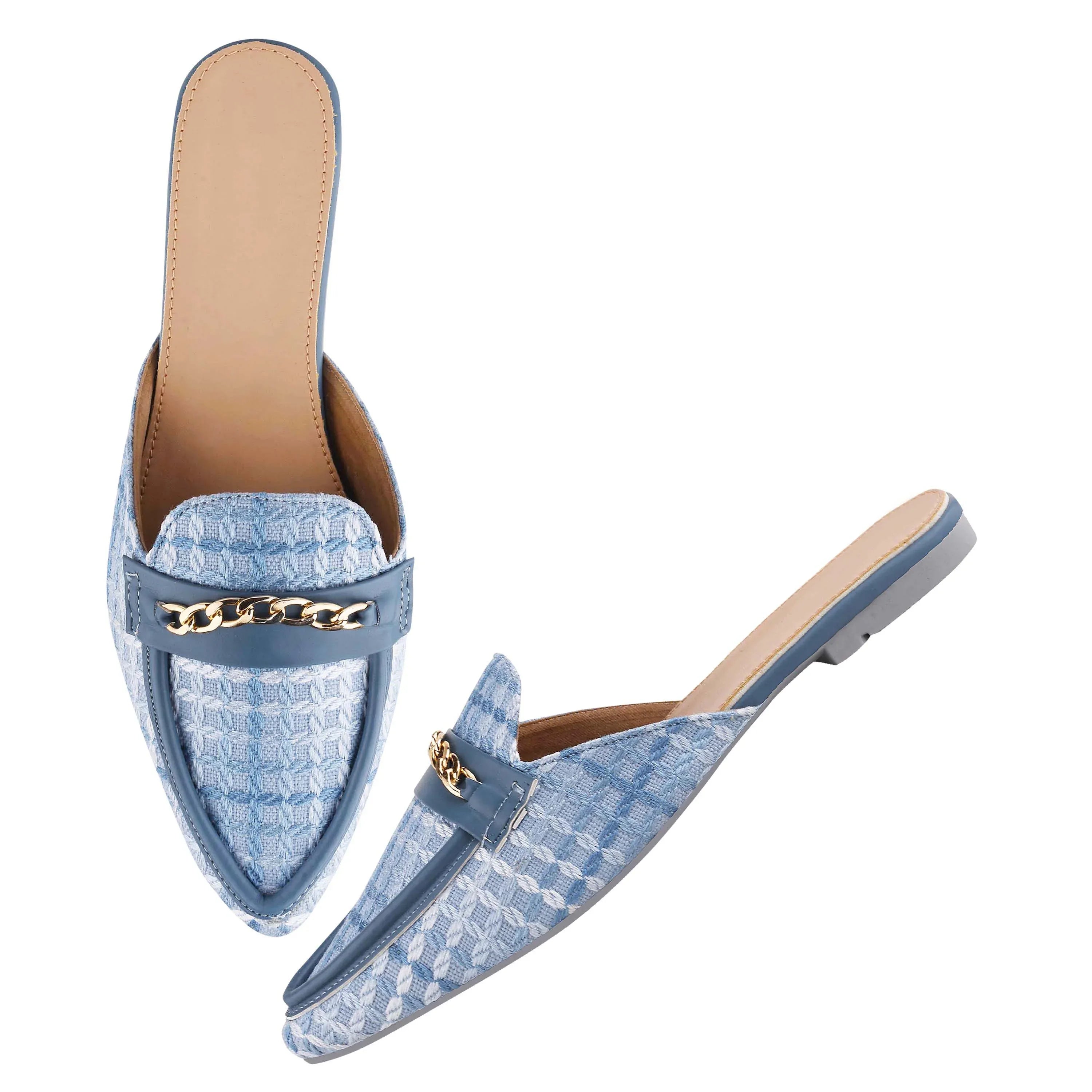 Classic Textured Mule with Gold Chain