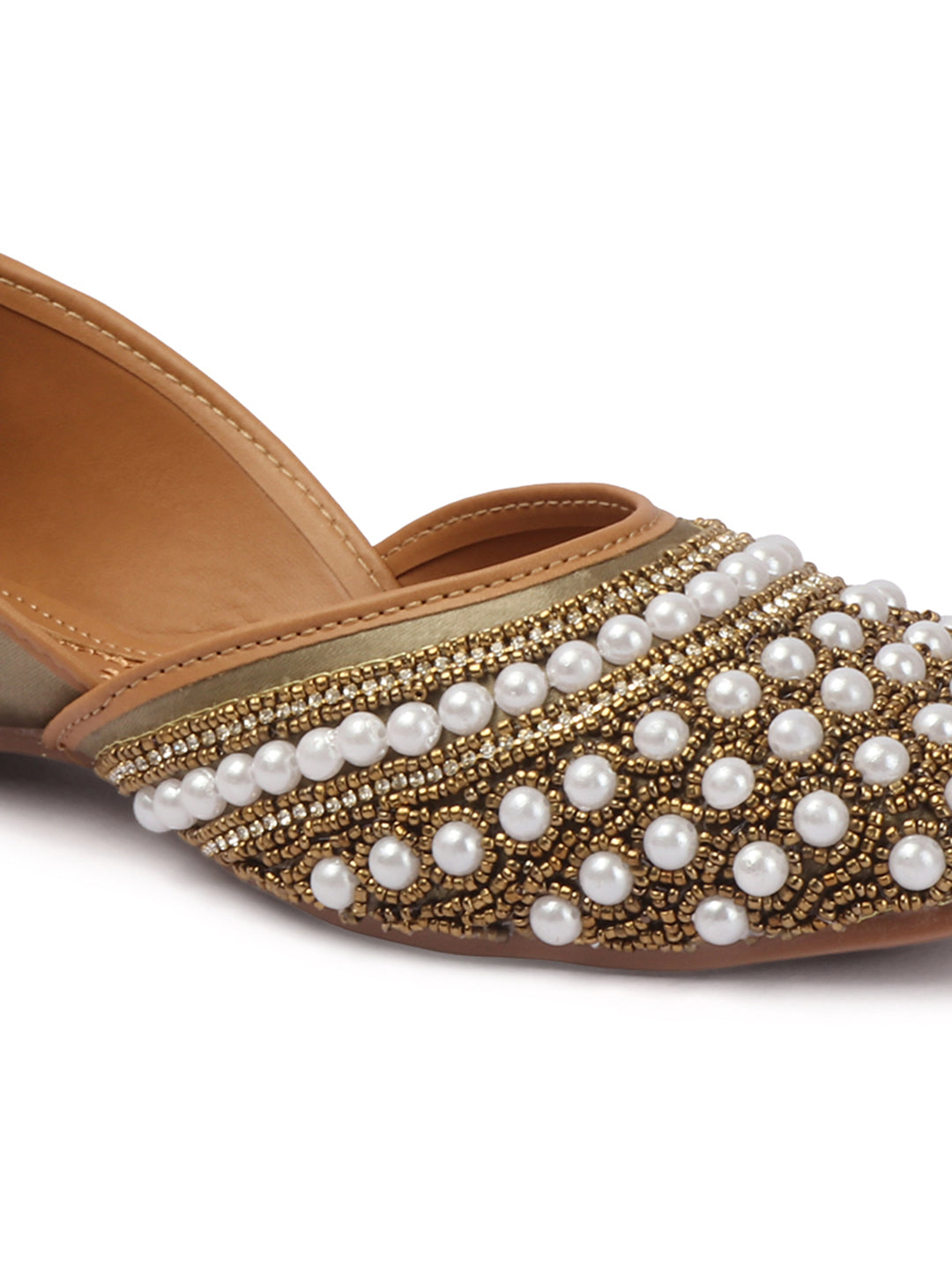 Pearl Embellished Ethnic Mojris bellies