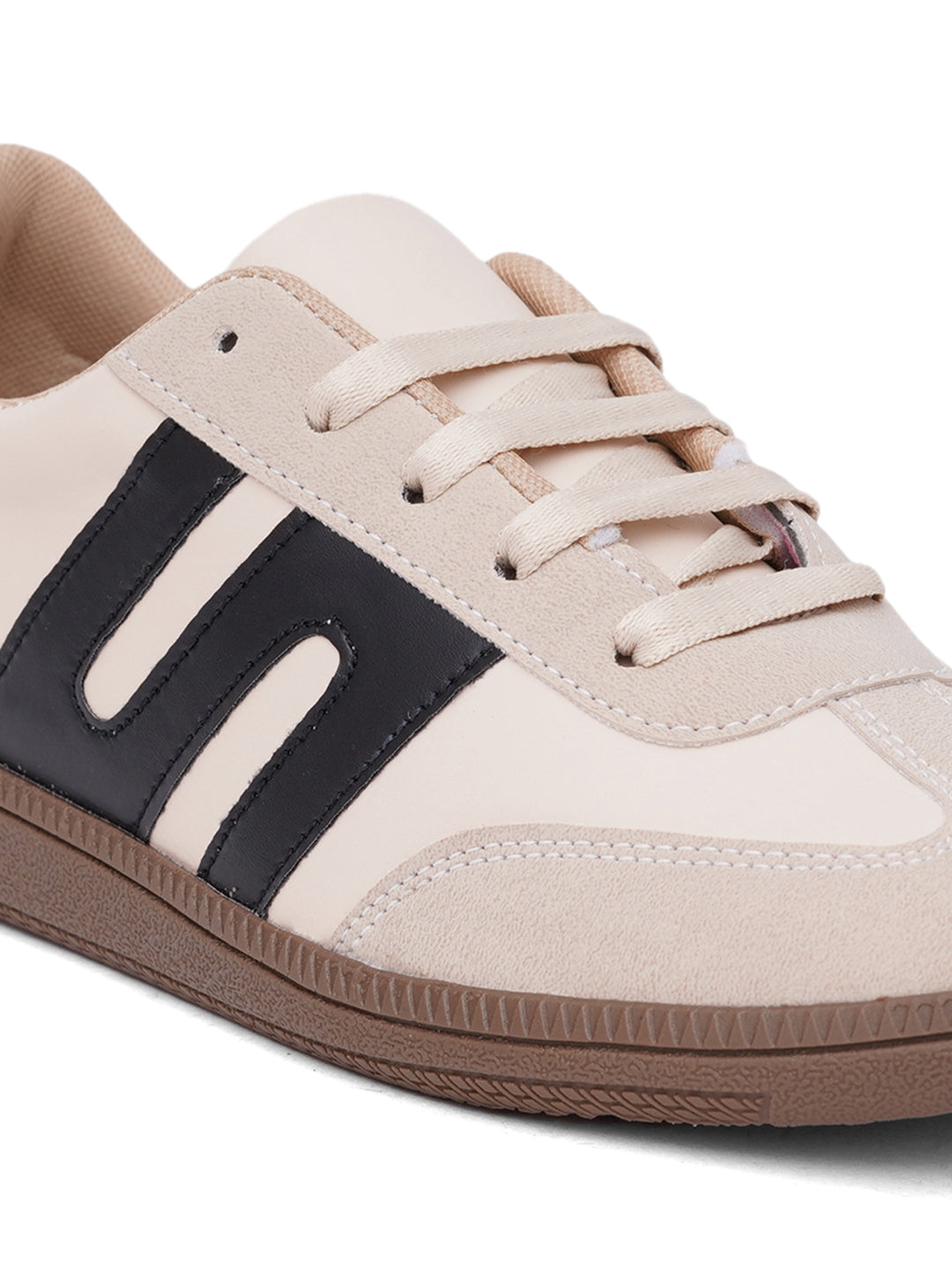 Classic Casual Everyday Comfort Stripe Retro Sneakers