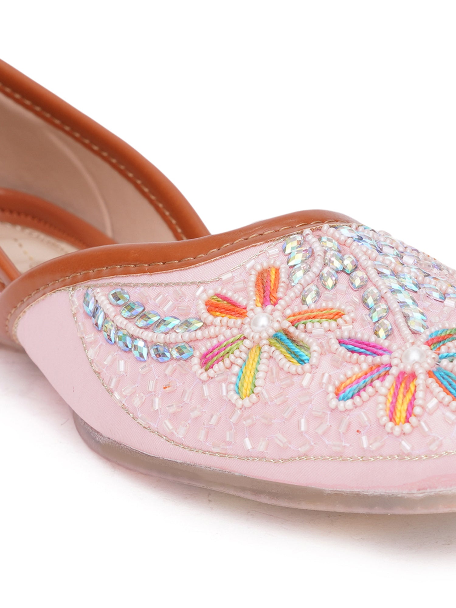 Daisy Charm Colorful Floral Embroidered Traditional Jutis