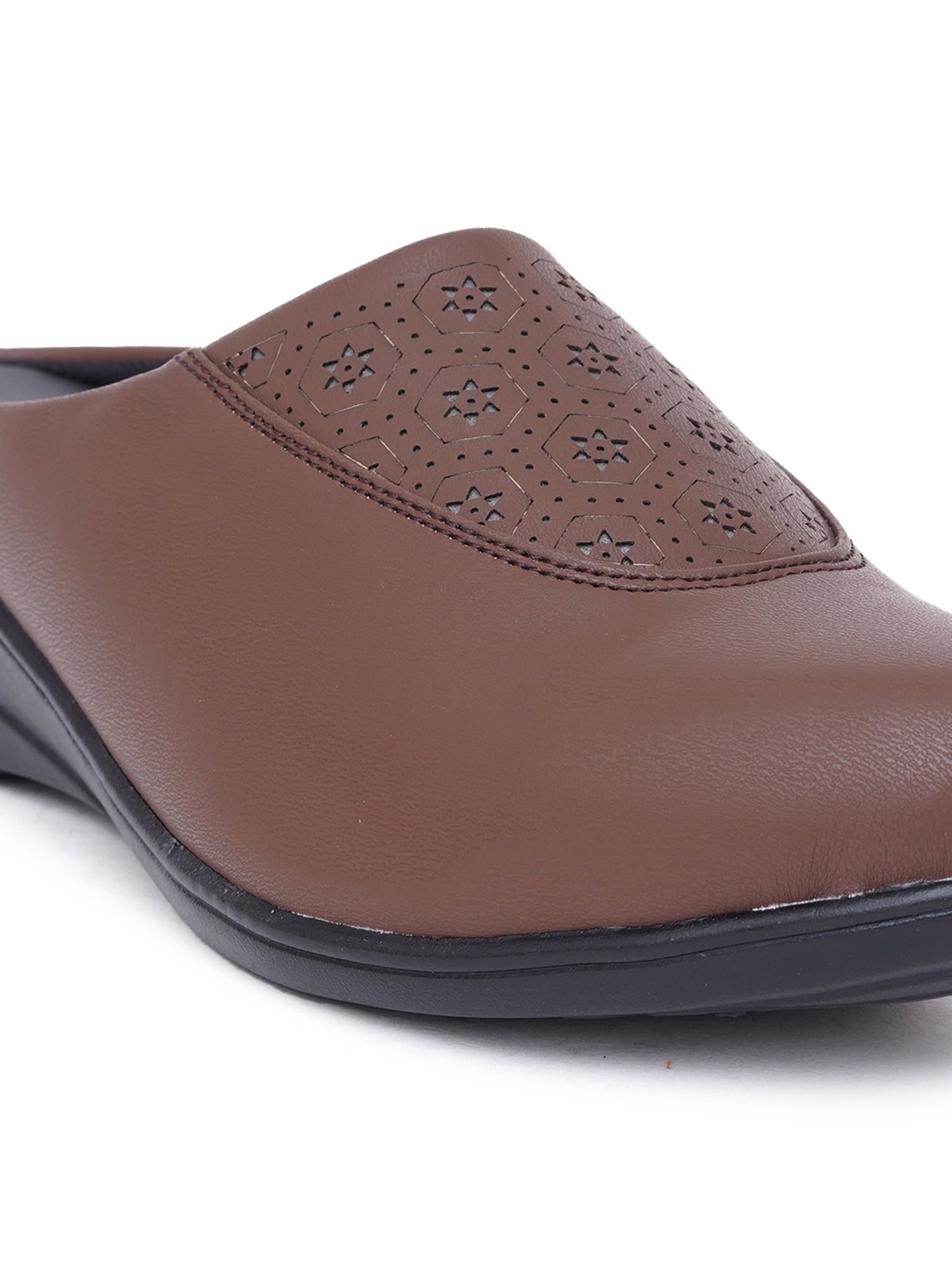 Cozy Step Cushioned Comfort Mule
