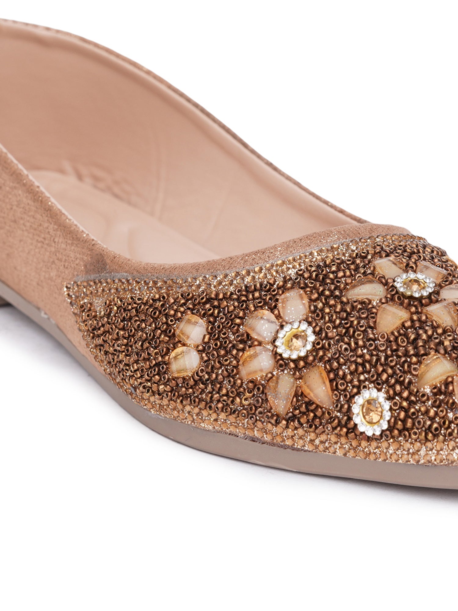 Blossom pearls & stone Embellished Pointed Desi Juttis