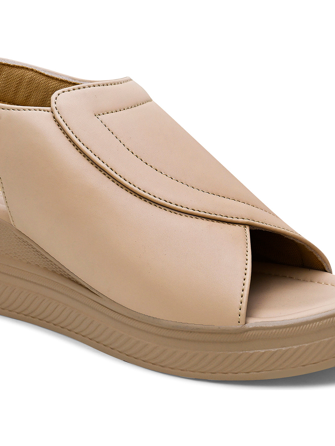 Casual Chic Wedge Sandals with Adjustable buckle