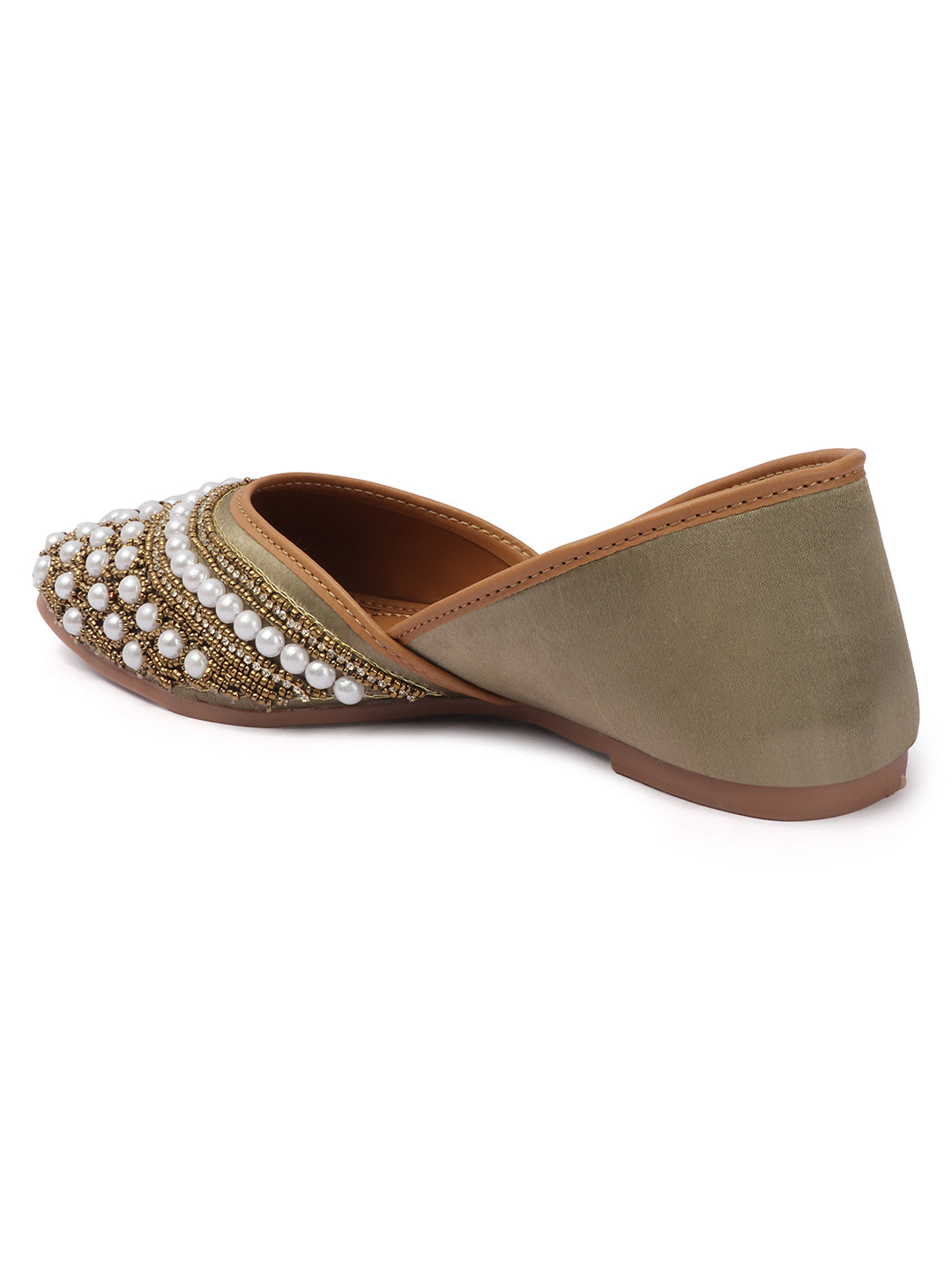 Pearl Embellished Ethnic Mojris bellies