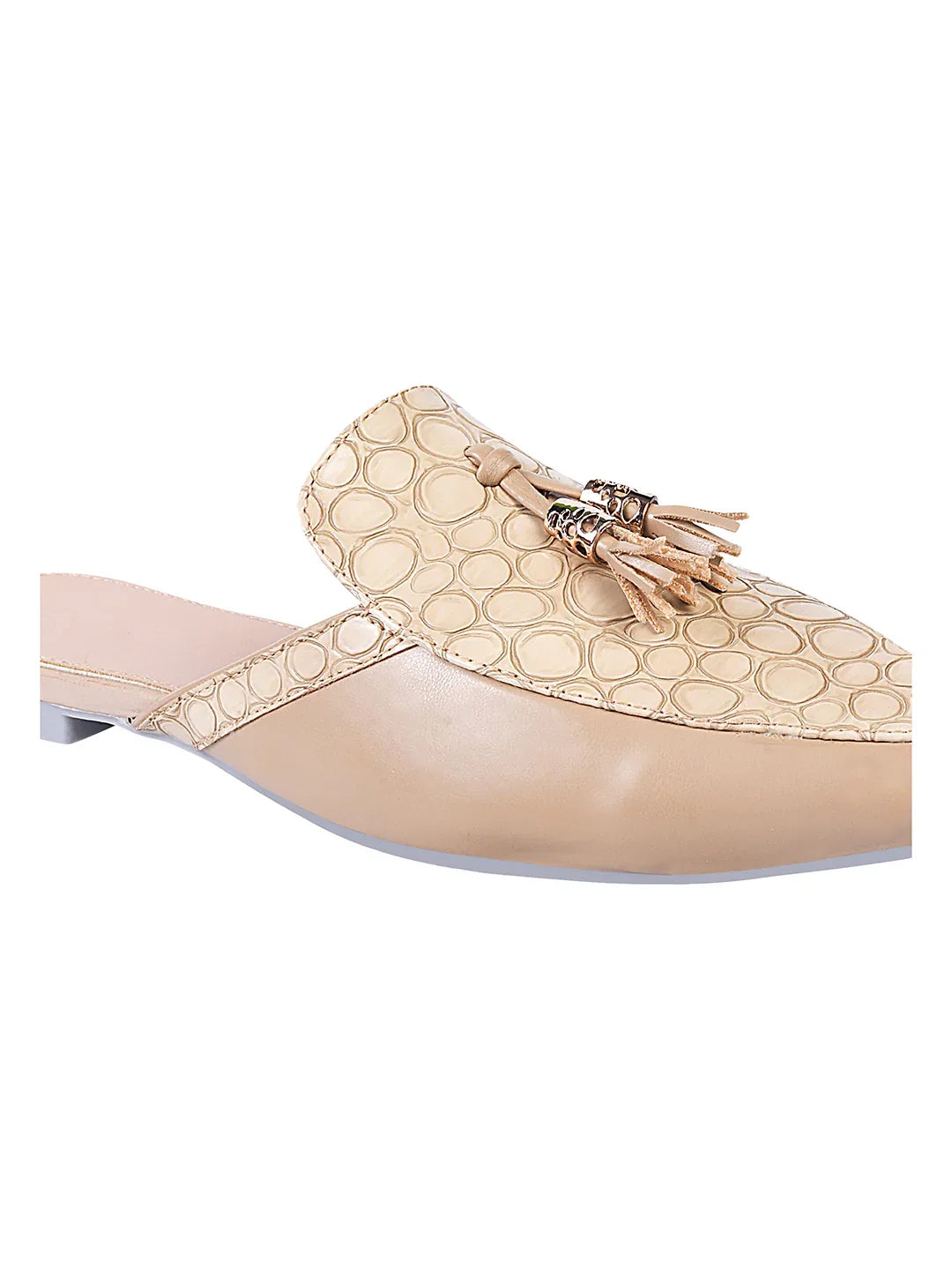 Minimal Tassel Detail Pointed Mule Flats