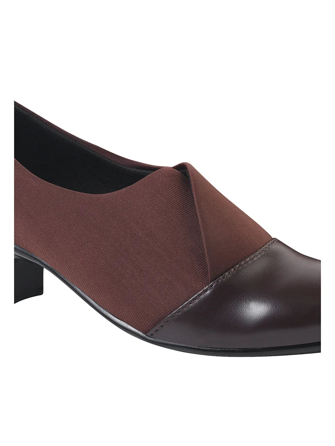 Classic Two-Tone Formal Pumps