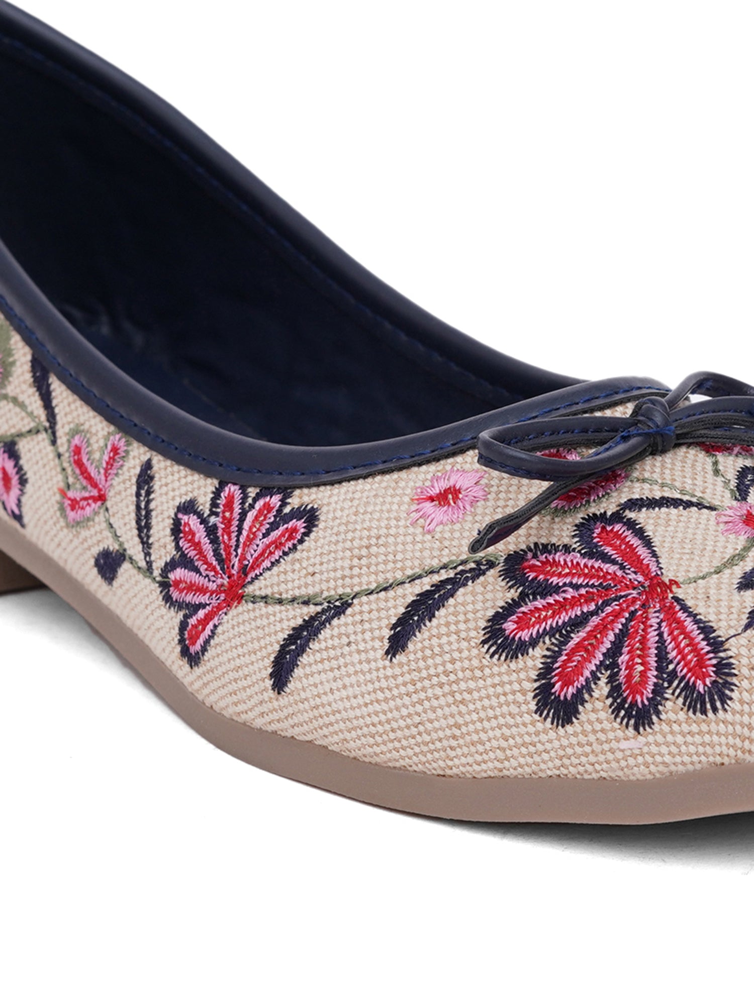 Aroma Floral Embroidered Ballet Flats