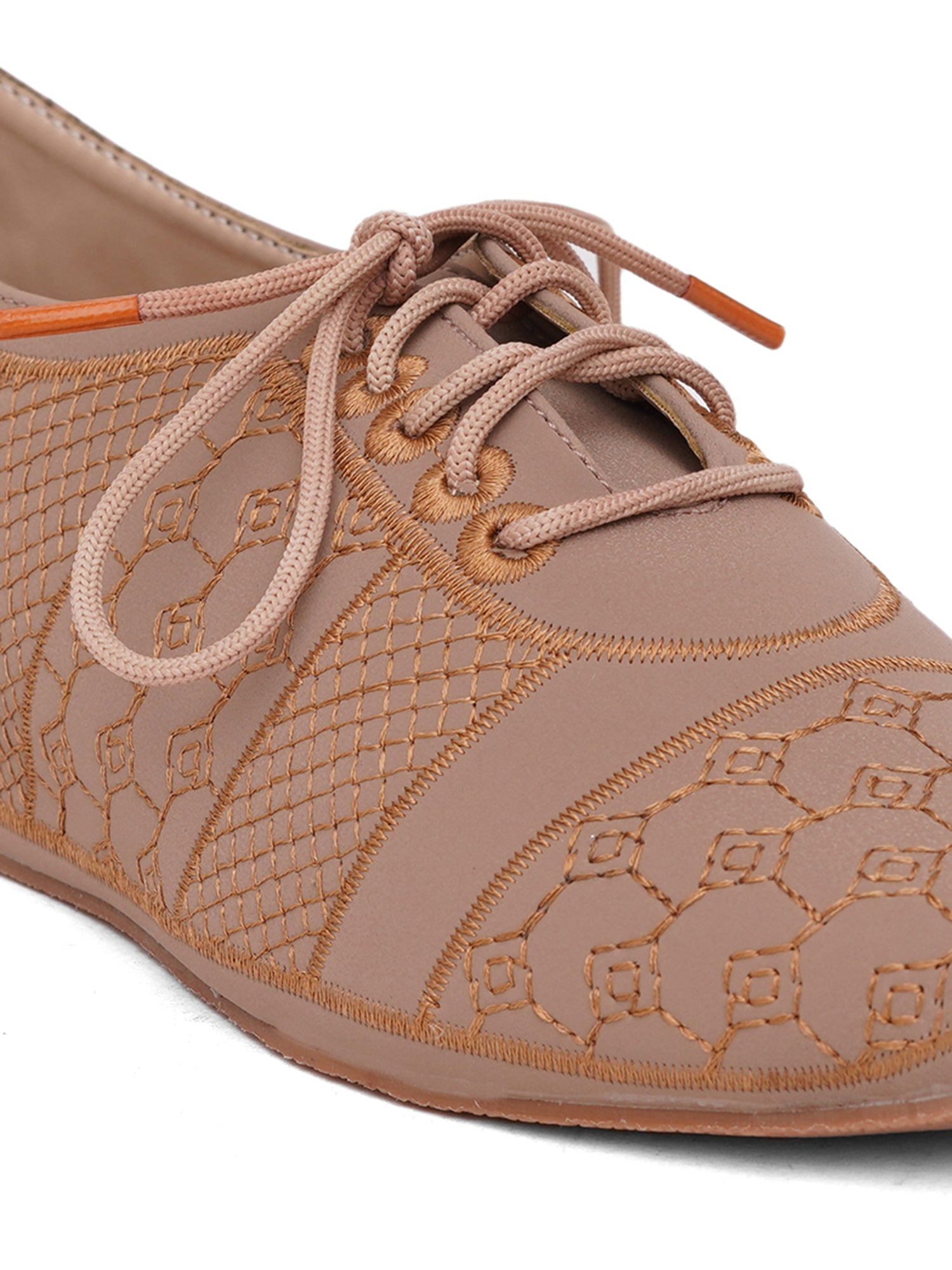 Textured Women's Lace-Up Oxford Casual Shoes