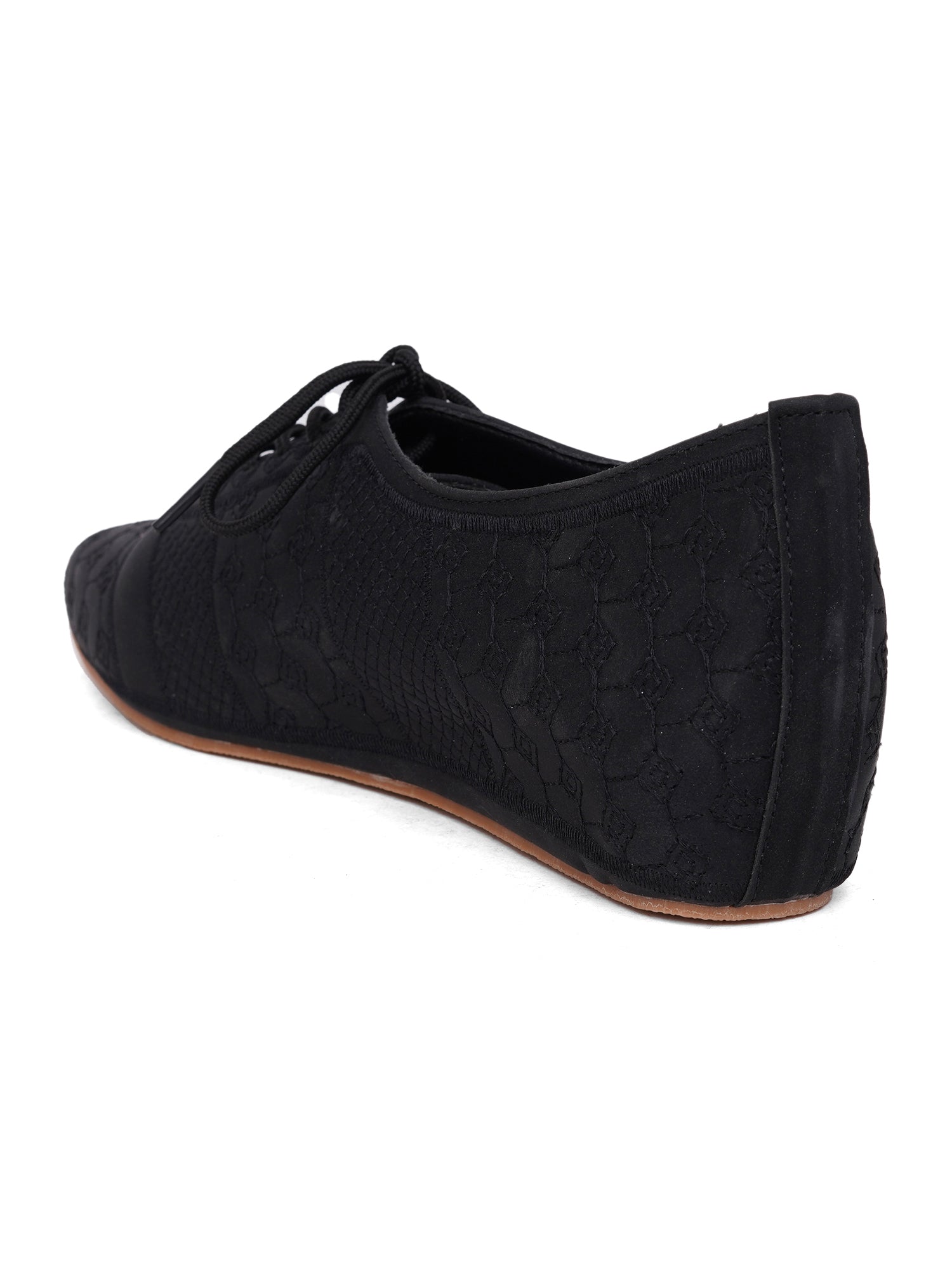 Textured Women's Lace-Up Oxford Casual Shoes