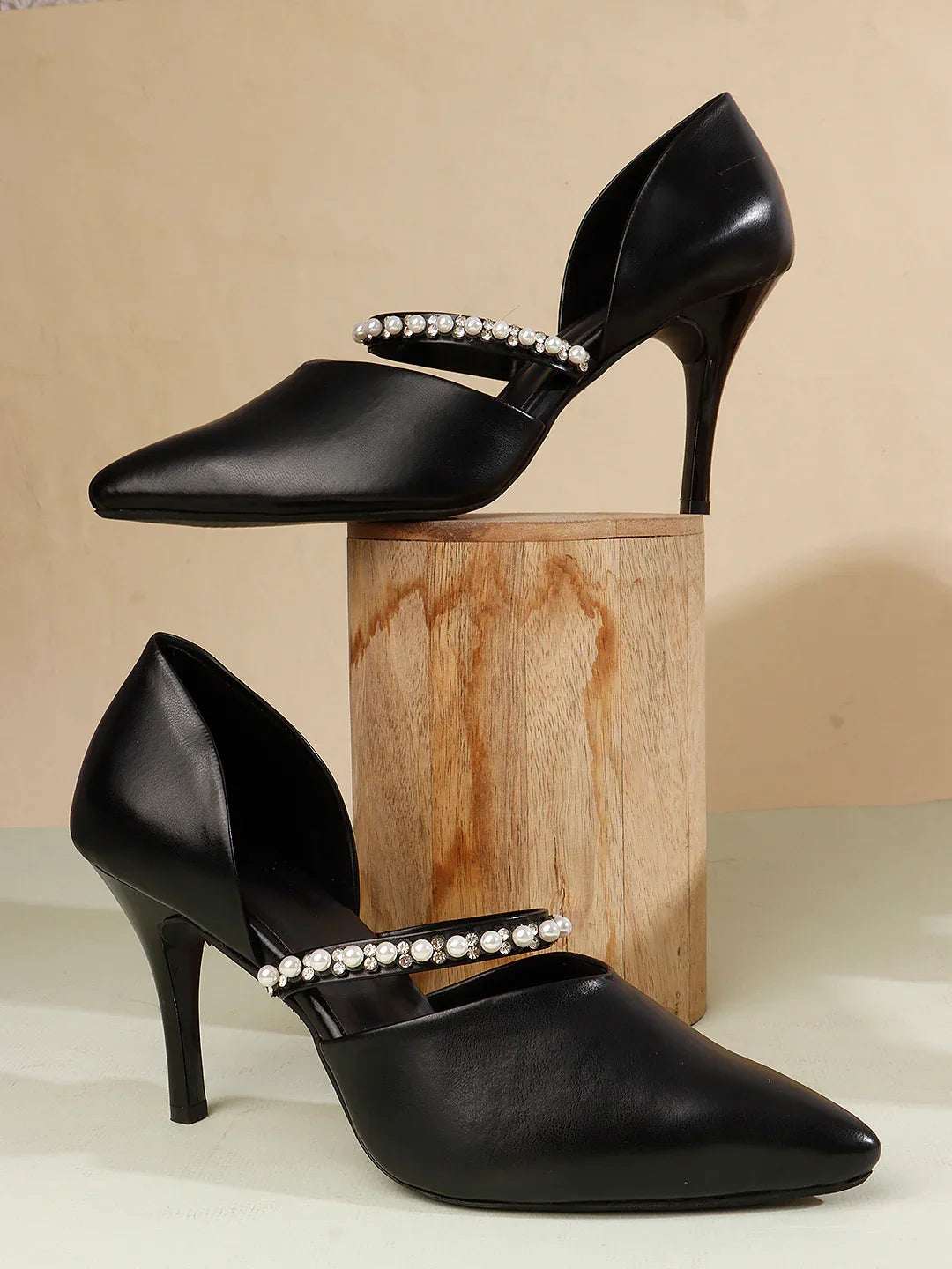 Sophisticated Pointed Toe  Pencil Heels