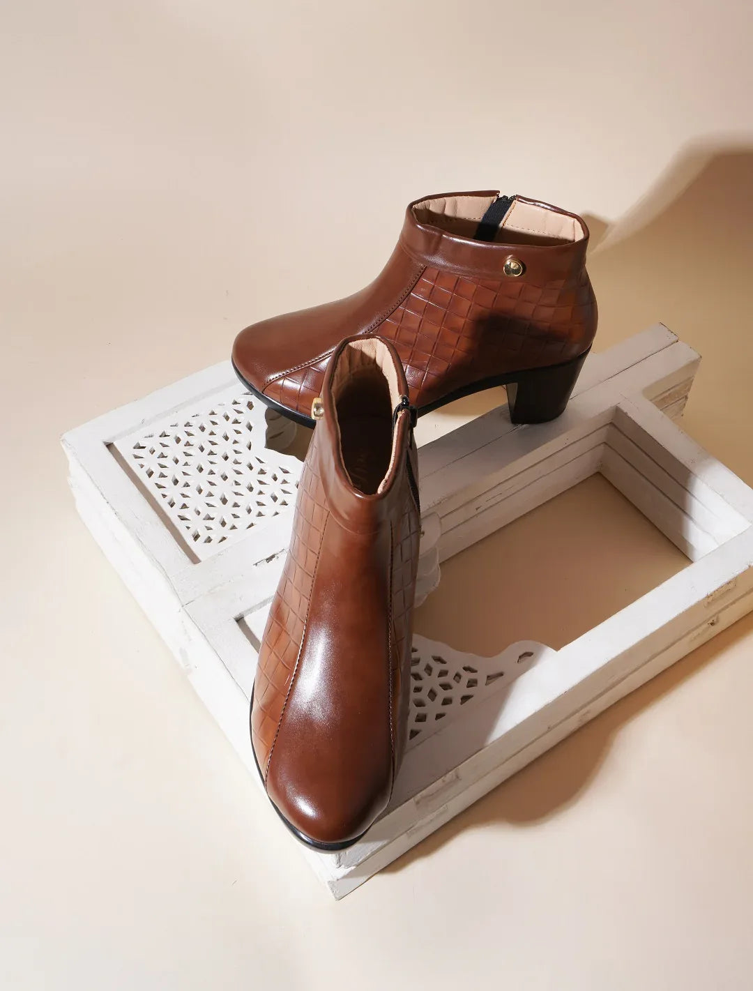 Classic Quilted Ankle Boots with Side Zip for Women