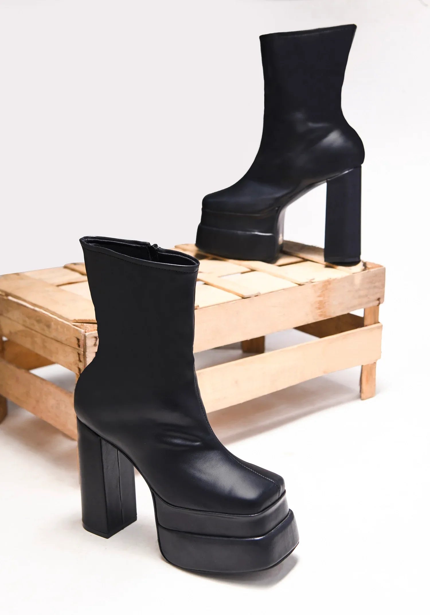 TRYME Women's Zipper Above Ankle Length Block Heeled Boots