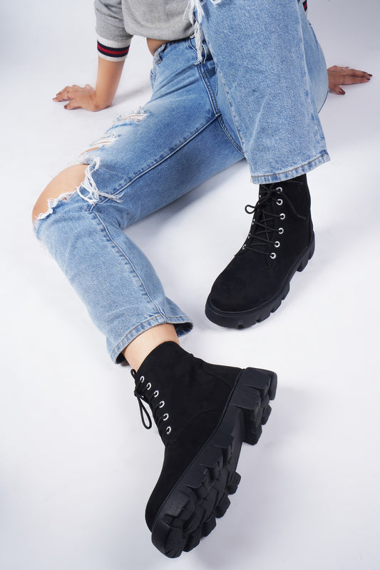 Women’s Winter Lace-Up Ankle Boots