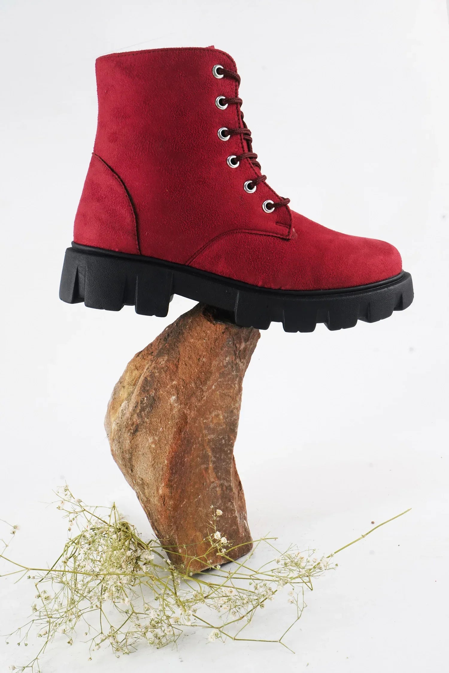 Women’s Winter Lace-Up Ankle Boots