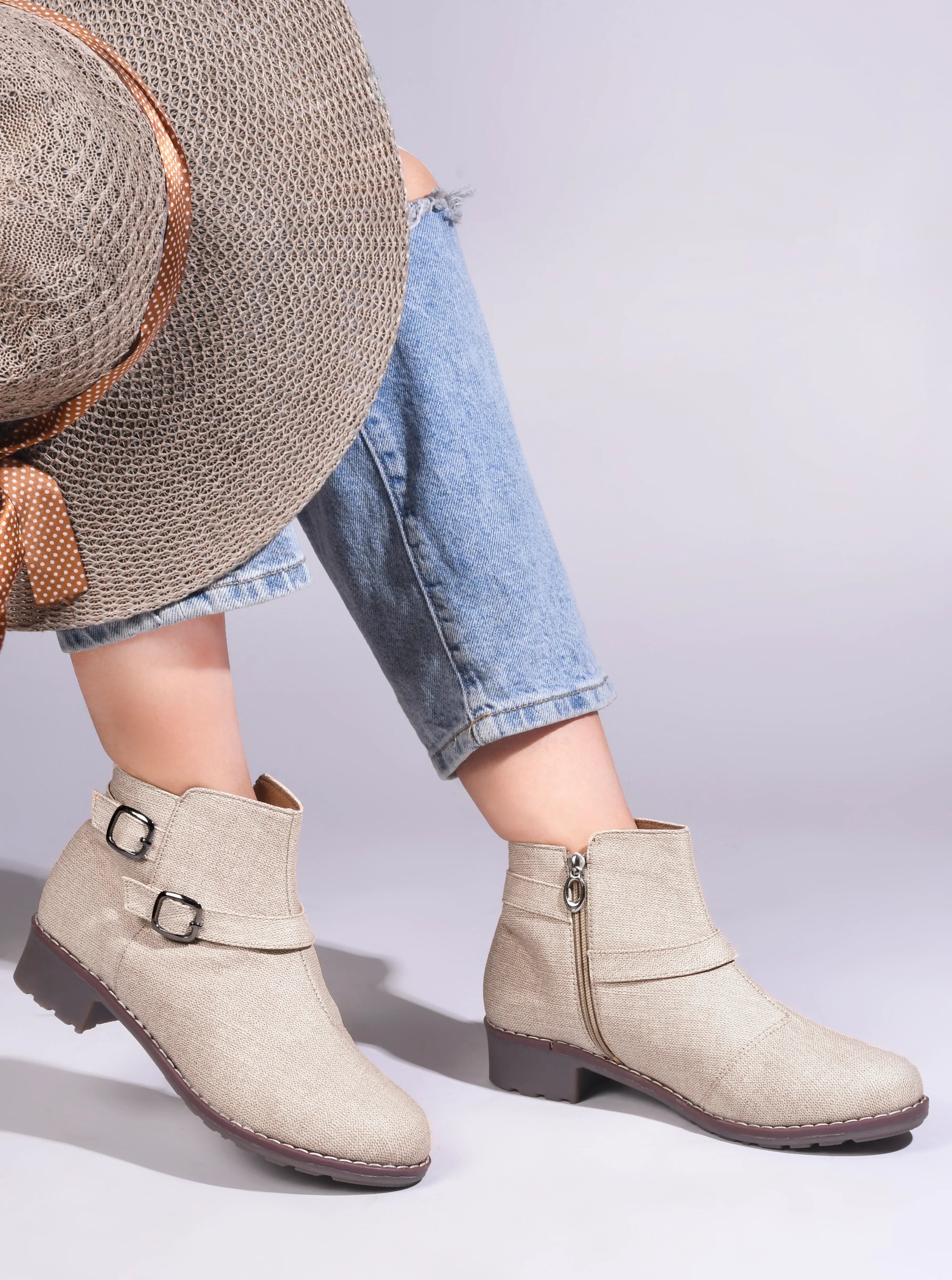 Minimal Chic Block Heel Ankle Boots