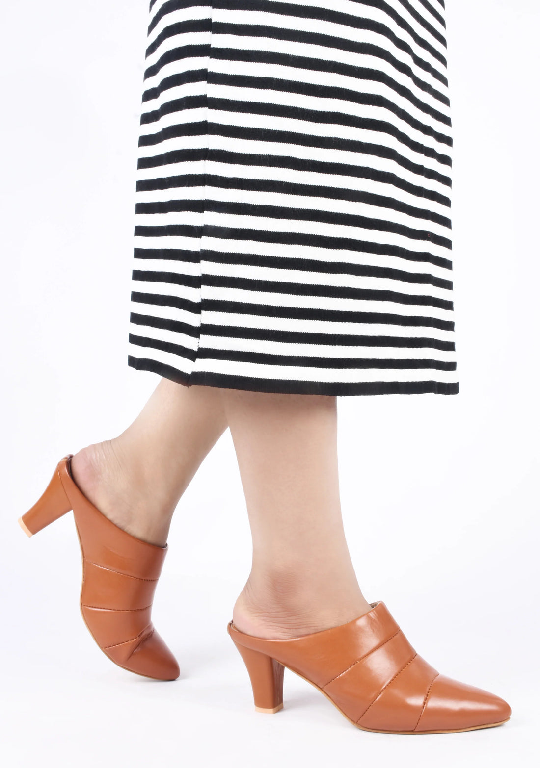 Classic Point Block Heel Mules