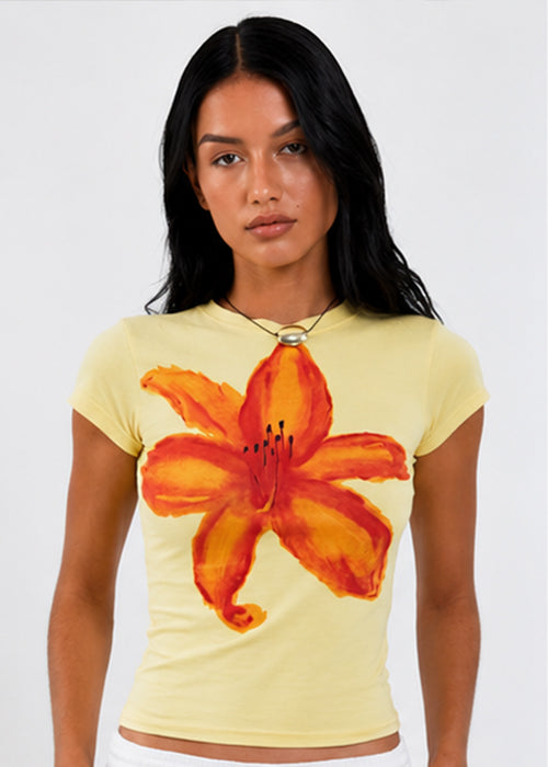 Oversized Floral Graphic Slim Fit Crop Top – Yellow
