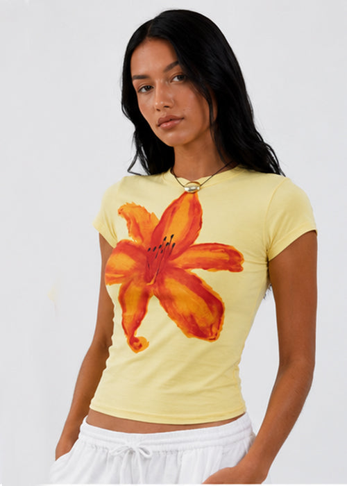 Oversized Floral Graphic Slim Fit Crop Top – Yellow